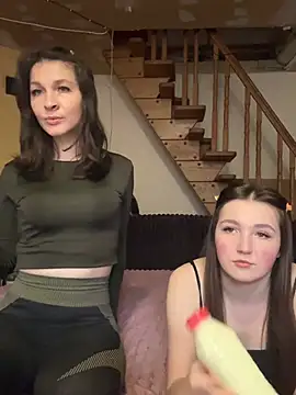 Niht Angels online show from 04.10.26