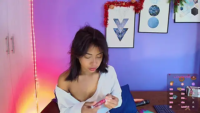 Snapshot of cinnamon_kyla chatting on 12.17.24 cinnamon kyla online show from 12.17.24