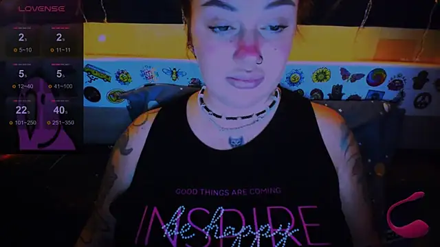 EllieOz online show from 01.04.25