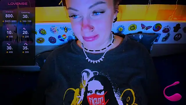 EllieOz online show from 03.21.25