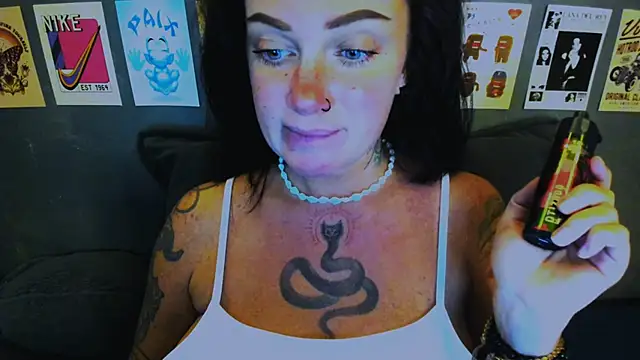 EllieOz online show from 04.26.26