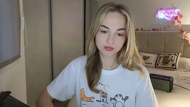 Miss Aliannaa online show from 04.22.26