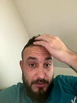 Snapshot of cosmin9000 chatting on 11.22.25 cosmin9000 online show from 11.22.25