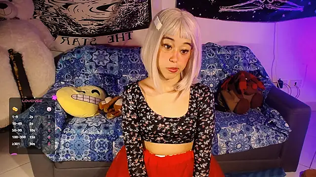 Snapshot of ela_0 chatting on 02.15.25 ela 0 online show from 02.15.25