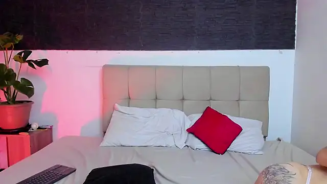 anaroman01 online show from 03.12.26