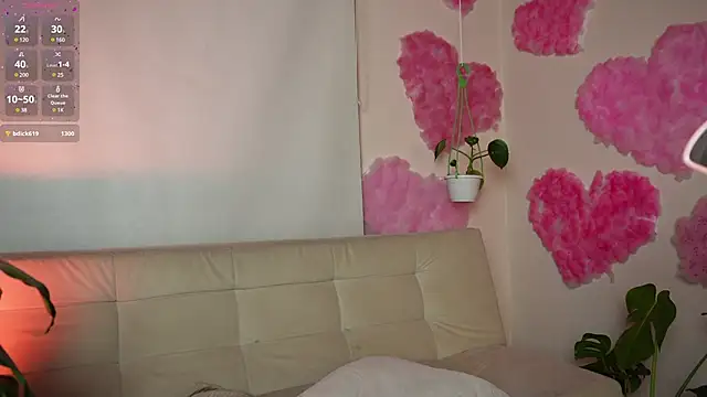 Snapshot of roselinedior chatting on 02.26.25 roselinedior online show from 02.26.25