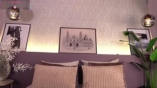 Snapshot of ElleDiane chatting on 03.03.26 ElleDiane online show from 03.03.26