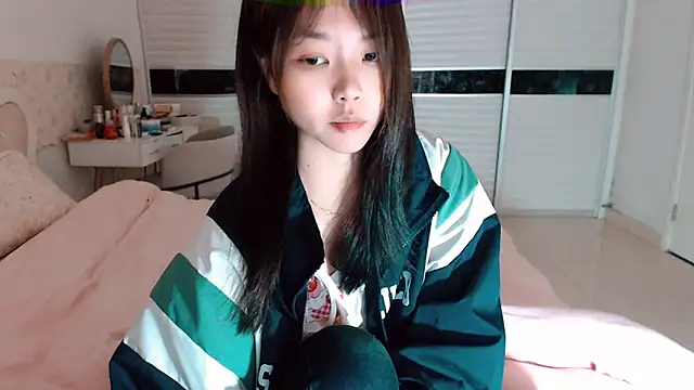 -Lucky Girl online show from 04.12.26