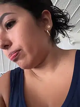 emmyjhonson07 online show from 04.09.26