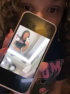  Neeka  online show from 10.14.25