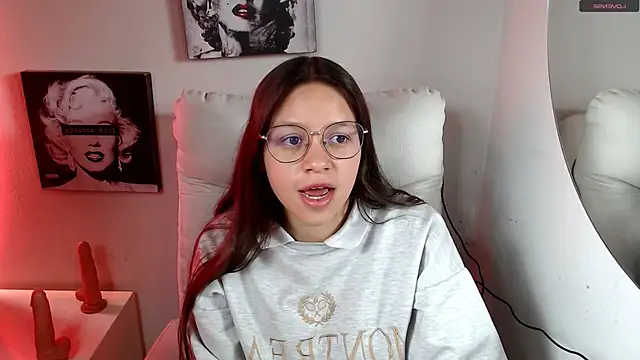 SamanthaRoldaan online show from 12.15.25