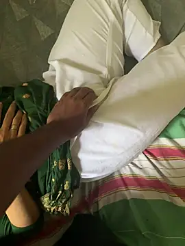 Snapshot of Mahindaperera6 chatting on 07.15.26 Mahindaperera6 online show from 07.15.26