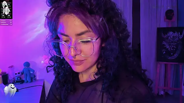 Snapshot of witchviolet chatting on 02.24.25 witchviolet online show from 02.24.25