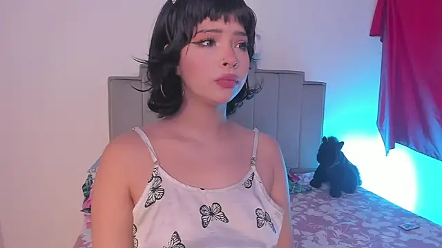 chloe watson  online show from 07.23.26