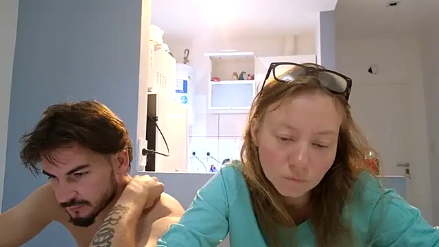 Snapshot of Jony_Marta chatting on 02.15.25 Jony Marta online show from 02.15.25