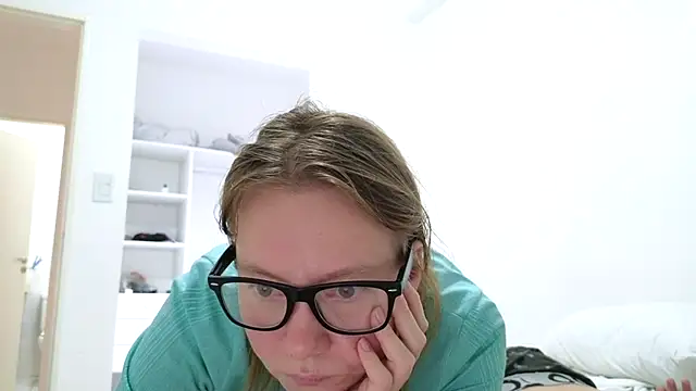 Snapshot of Jony_Marta chatting on 02.17.25 Jony Marta online show from 02.17.25