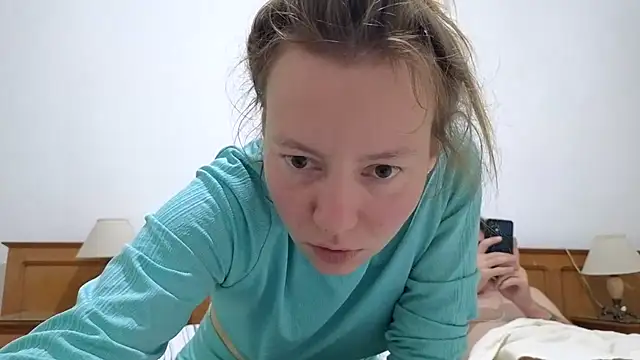 Snapshot of Jony_Marta chatting on 02.17.25 Jony Marta online show from 02.17.25