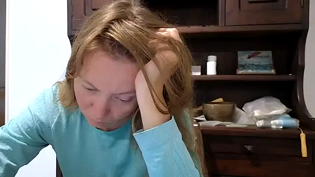 Snapshot of Jony_Marta chatting on 02.22.25 Jony Marta online show from 02.22.25