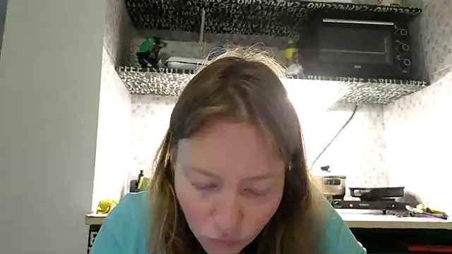 Snapshot of Jony_Marta chatting on 03.04.25 Jony Marta online show from 03.04.25