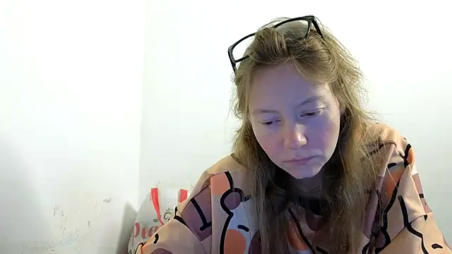 Snapshot of Jony_Marta chatting on 03.15.25 Jony Marta online show from 03.15.25