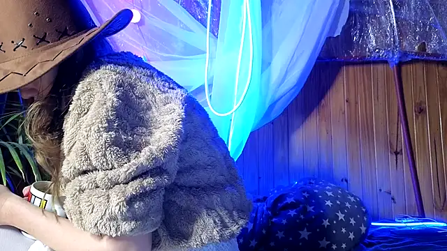 Snapshot of Jony_Marta chatting on 10.08.25 Jony Marta online show from 10.08.25