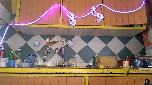 Snapshot of Jony_Marta chatting on 11.16.25 Jony Marta online show from 11.16.25