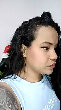 leila 22 online show from 12.21.24