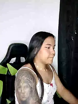 leila 22 online show from 02.09.25