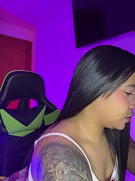 leila 22 online show from 10.08.25