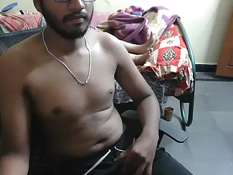 Snapshot of dineshcallboyhyderabad chatting on 10.27.25 dineshcallboyhyderabad online show from 10.27.25