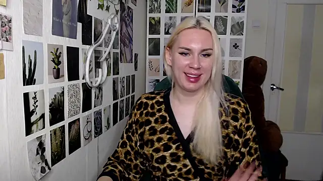 CapriScorpion online show from 10.26.25