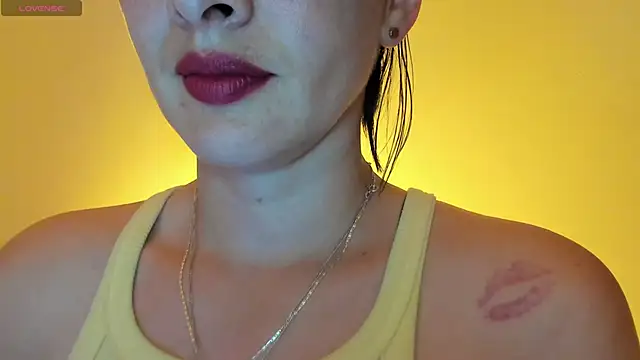 queen fetish online show from 11.19.25