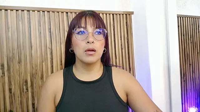Snapshot of evelynjohnsoon chatting on 09.26.25 evelynjohnsoon online show from 09.26.25