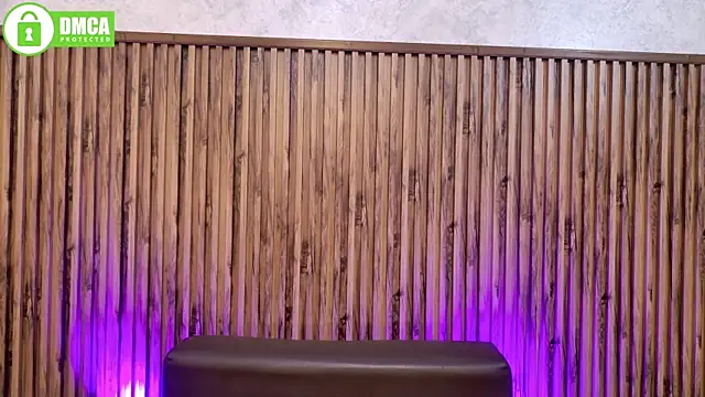 evelynjohnsoon online show from 04.18.26