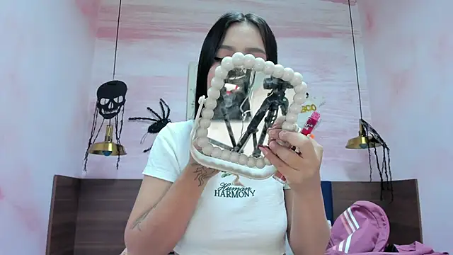 AnneDixie online show from 10.29.25