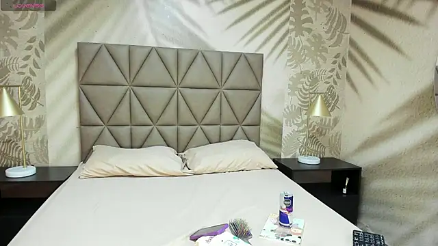 AnneDixie online show from 02.13.26