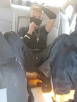 prettyboi6992 online show from 03.20.25