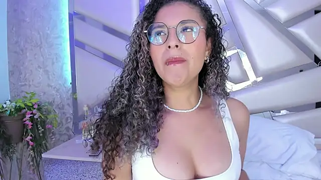 Miia002 online show from 01.20.25