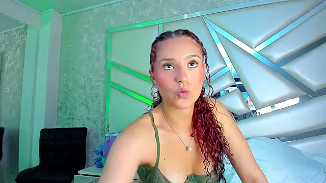 Miia002 online show from 11.13.25