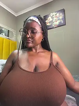 Bustygoddess32 online show from 01.31.25