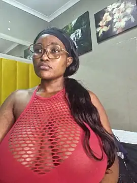 Bustygoddess32 online show from 02.28.25