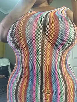 Bustygoddess32 online show from 03.17.25