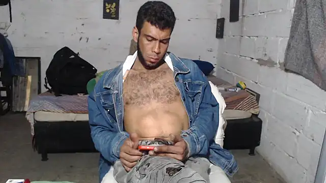 Snapshot of erik_alexander chatting on 11.06.25 erik alexander online show from 11.06.25