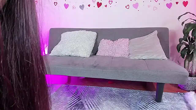 artmiaa online show from 02.19.25