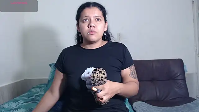 agata 22 online show from 12.19.25