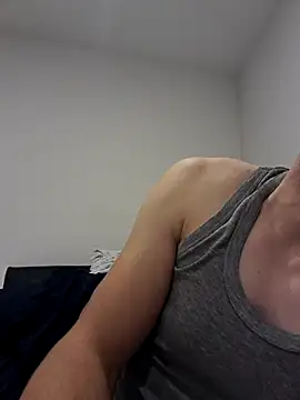 Snapshot of suarez1235 chatting on 11.01.25 suarez1235 online show from 11.01.25