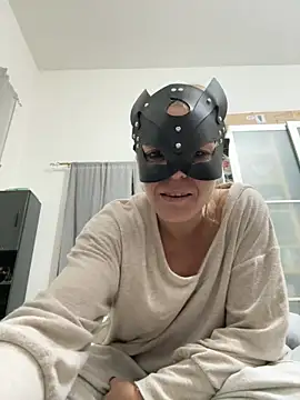 Snapshot of LadyScarlett-xk chatting on 12.29.24 LadyScarlett-xk online show from 12.29.24