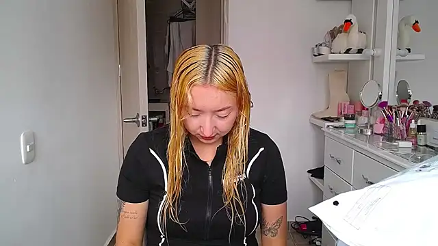 Barbie girl 69 online show from 03.06.26