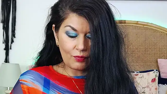 Snapshot of EllenGrace chatting on 03.17.25 EllenGrace online show from 03.17.25