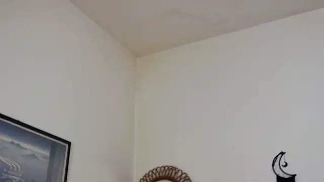Snapshot of EllenGrace chatting on 10.01.25 EllenGrace online show from 10.01.25